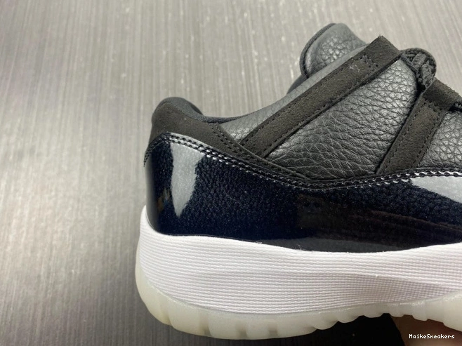 MaikeSneakers Low AV2187-001 72-10 Air Retro 11 Jordan 0630